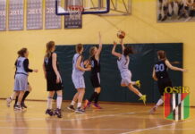 Koszykarki Huraganu o włos od zwycięstwa