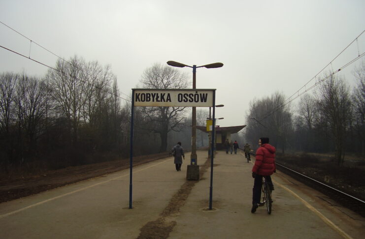 Zamknięty przejazd w Ossowie