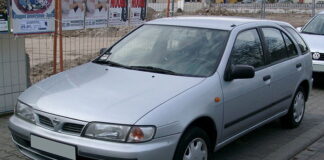 Ukradli Nissana, którym pojechali na mecz