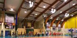 Sensacyjne zwycięstwo „Huraganu” w Ostrołęce