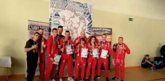SIEDEM MEDALI KICKBOXERÓW WICHRU NA MISTRZOSTWACH POLSKI W KICK LIGHT