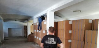 Wołomin. Akcja Straży Granicznej – wideo Wołomin. Magazyn z Nielegalną krajanką tytoniową